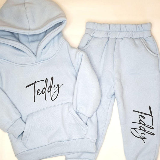 THICK TRACKSUITS