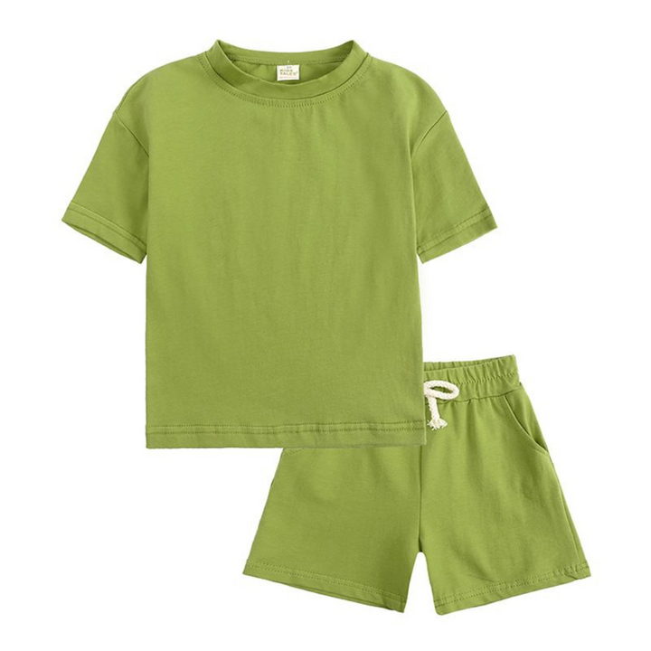 SHORTS AND TEE SET