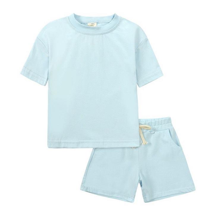 SHORTS AND TEE SET