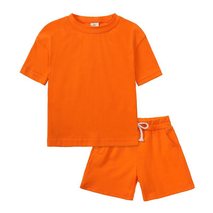 SHORTS AND TEE SET